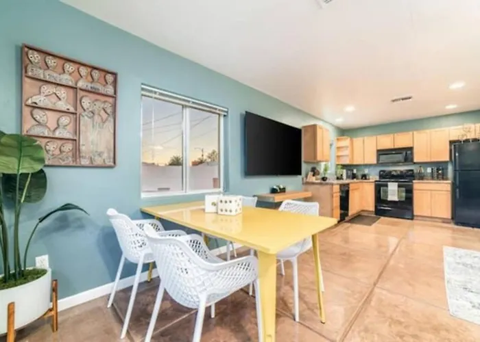 Holiday home Stylish & Cozy, 1 Bedroom 1 Ba, Parking, Casita